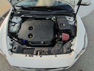 Volvo C30 2011 R design 6speed-thumb-9
