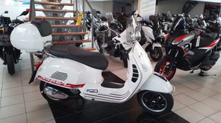 Vespa GTS Super 300 2012