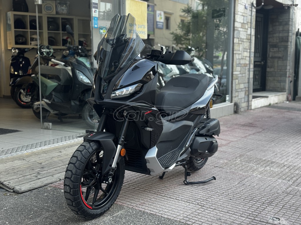 Aprilia SR GT 400 2026