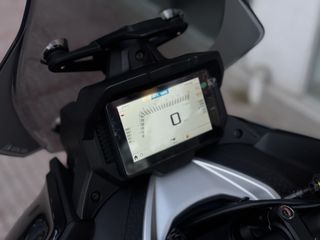 Aprilia SR GT 400 2026-thumb-11