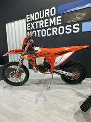 KTM 250 EXC 2025 Champion Edition-thumb-2