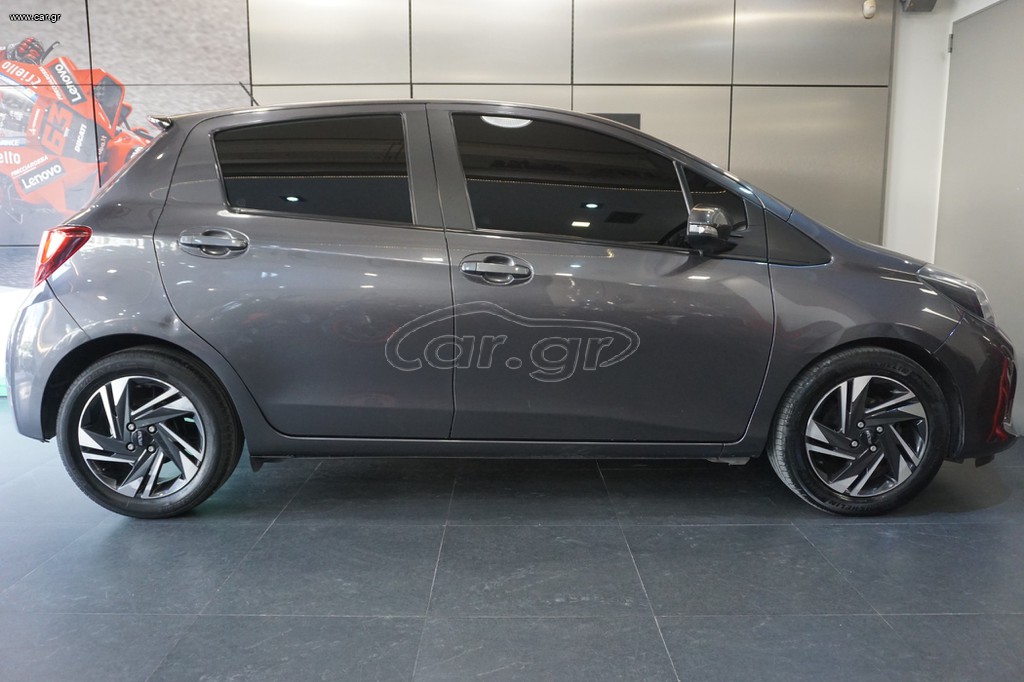 Toyota Yaris 2015 1.0