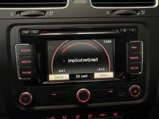 Volkswagen Golf 2011 1.6TDi (από 87€/μήνα)-thumb-34