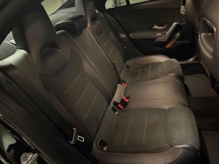 Mercedes-Benz CLA 180 2019 AMG LINE-thumb-40