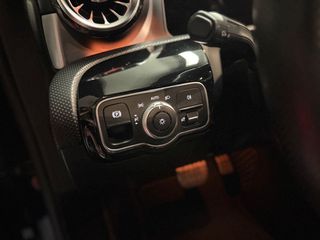 Mercedes-Benz CLA 180 2019 AMG LINE-thumb-45