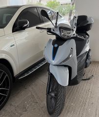 Piaggio Beverly 400 2025 S HPE ΓΚΡΙ ΜΕΤΑΛΛΙΚΟ-FACELIFT-4ετήΕΓΓΥΗΣΗ-ΚΑΙΝΟΥΡΓΙΟ-ΑΣΤΡΩΤΟ-thumb-4