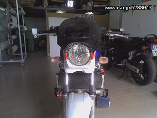 SUZUKI GSX 1400-thumb-1