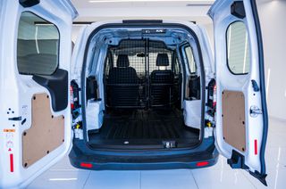 Ford Transit Courier 2023-thumb-10