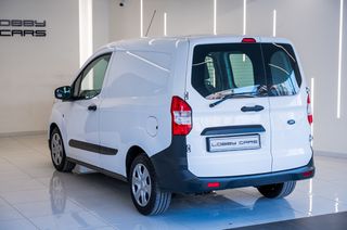 Ford Transit Courier 2023-thumb-6