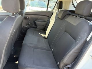 Dacia Sandero 2018-thumb-10