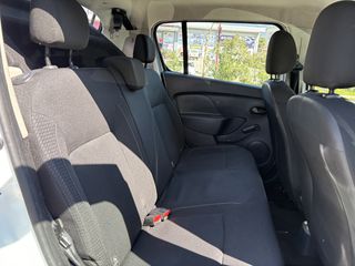 Dacia Sandero 2018-thumb-13