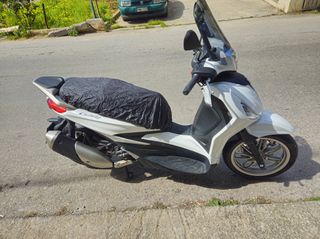 Piaggio Beverly 300i 2022 HPE-thumb-1