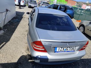 Mercedes-Benz C 200 2004-thumb-4