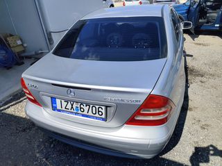 Mercedes-Benz C 200 2004-thumb-5
