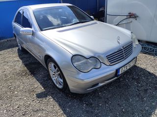 Mercedes-Benz C 200 2004-thumb-9