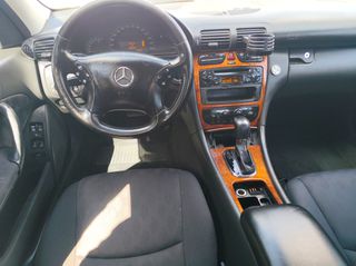 Mercedes-Benz C 200 2004-thumb-16