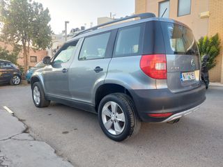 Skoda Yeti 2011 1.8 TSI EXPERIENCE 4X4-thumb-4