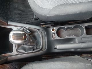 Skoda Yeti 2011 1.8 TSI EXPERIENCE 4X4-thumb-17
