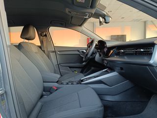 Audi A3 2025 Sportback Progressive 30 TFSI Hybrid 116 hp S tronic-thumb-17
