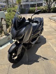 Yamaha XMAX 300 2017-thumb-2