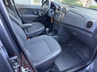 Dacia Sandero 2018-thumb-11