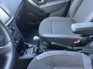 Dacia Sandero 2018-thumb-19