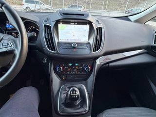 Ford C-Max 2017-thumb-4