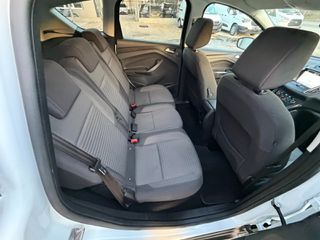 Ford C-Max 2017-thumb-11