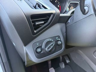 Ford C-Max 2017-thumb-14
