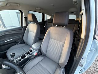 Ford C-Max 2017-thumb-16
