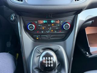 Ford C-Max 2017-thumb-21