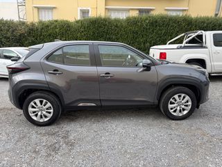 Toyota Yaris Cross 2022 1.5 ACTIVE-thumb-3