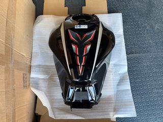Τεπόζιτο/Ρεζερβουάρ για HONDA CBR/CB 650R