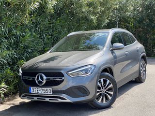 Mercedes-Benz GLA 250 2022 1.3 DCT 218HP Plug-in Hybrid ΕΛΛΗΝΙΚΟ!