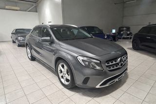 Mercedes-Benz GLA 200 2017 GLA 200-thumb-1