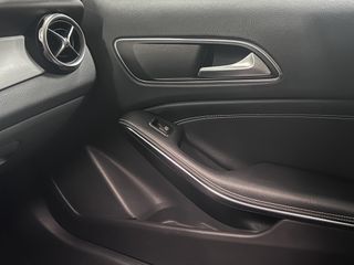 Mercedes-Benz GLA 200 2017 GLA 200-thumb-13