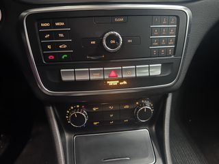 Mercedes-Benz GLA 200 2017 GLA 200-thumb-11