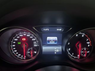 Mercedes-Benz GLA 200 2017 GLA 200-thumb-8