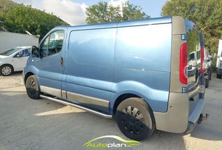Renault Trafic 2013-thumb-5