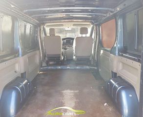 Renault Trafic 2013-thumb-15