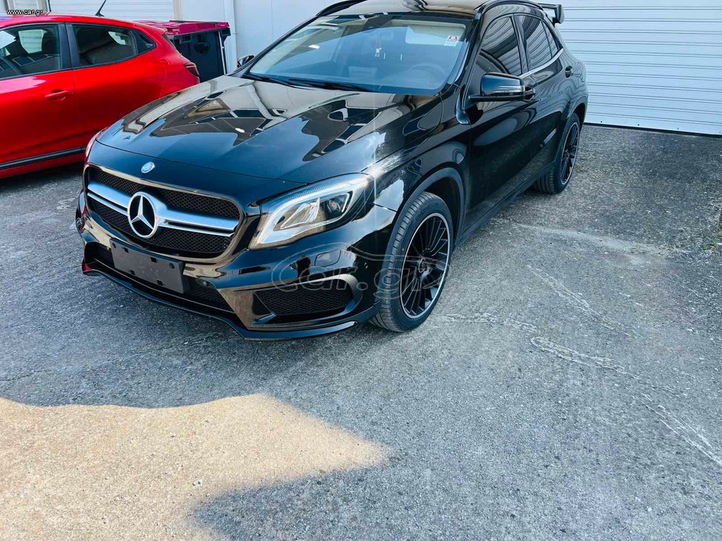 Mercedes-Benz GLA 200 2016 GLA 200 PANORAMA 7G-DCT