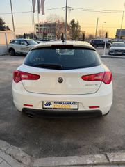 Alfa Romeo Giulietta 2017-thumb-4