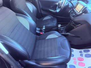 Peugeot 2008 2017 Exlucive_Edition1.2+Panorama+Navi+Δερμα+Parktronic+ΓΡΑΜΜΑΤΙΑ-thumb-9