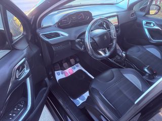 Peugeot 2008 2017 Exlucive_Edition1.2+Panorama+Navi+Δερμα+Parktronic+ΓΡΑΜΜΑΤΙΑ-thumb-17