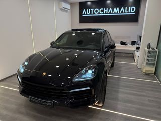 Porsche Cayenne 2019 E-HYBRID-thumb-4