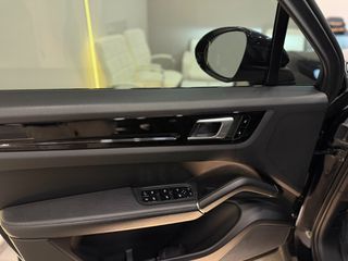Porsche Cayenne 2019 E-HYBRID-thumb-34