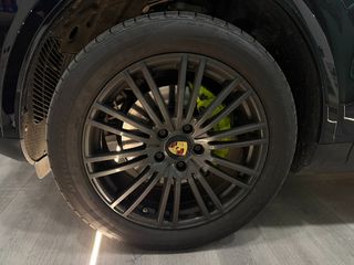Porsche Cayenne 2019 E-HYBRID-thumb-37