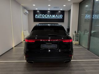 Porsche Cayenne 2019 E-HYBRID-thumb-9