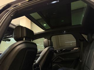 Porsche Cayenne 2019 E-HYBRID-thumb-25