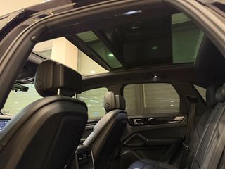 Porsche Cayenne 2019 E-HYBRID-thumb-26